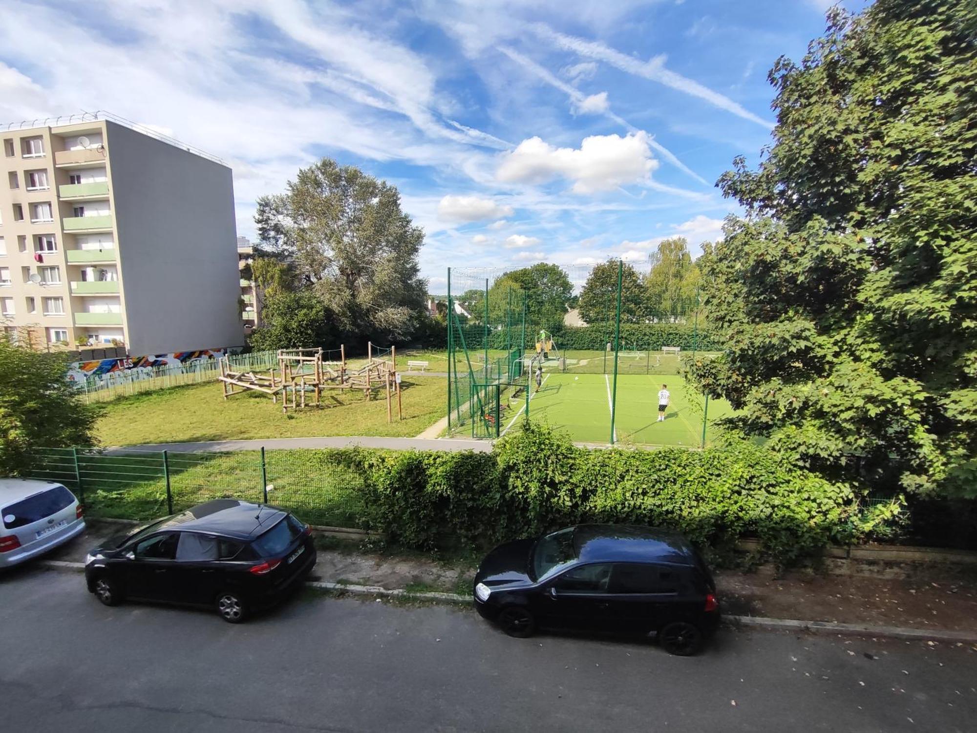 Room & Parking In Shared Appartment With Proprietor L 25 Mins From Paris Gare Du Nord, Cdg Airport & Stade De France Montmagny Exteriér fotografie